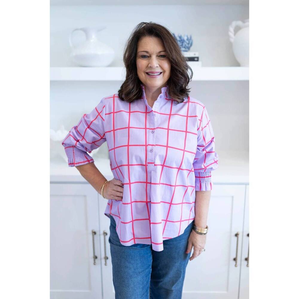 NEW CARYN LAWN kimberly park top in lavender and red